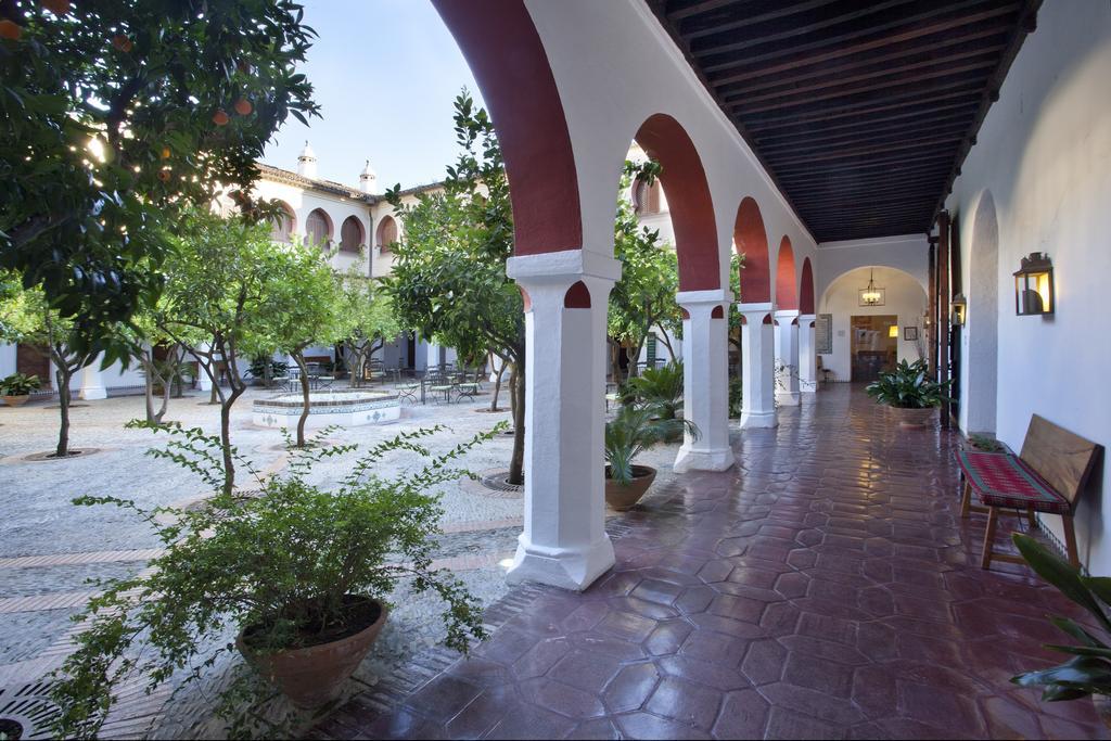 Parador De Guadalupe Гвадалупе Екстер'єр фото